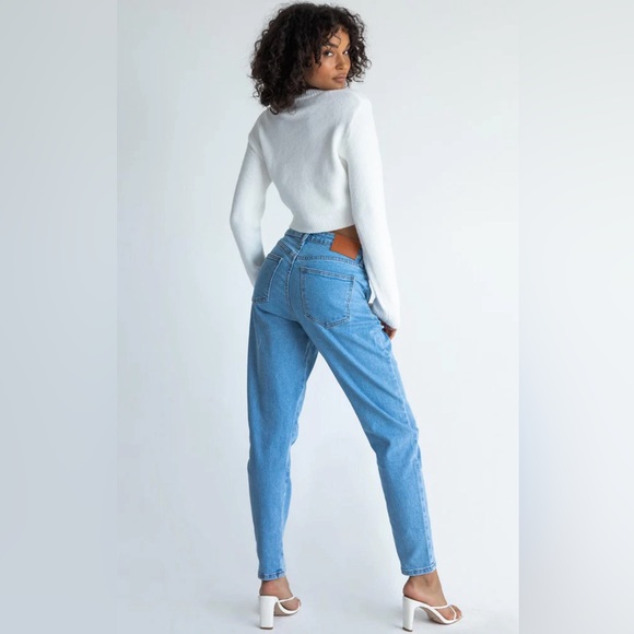 Princess Polly Light Wash “Leila Yolk Mom Jean” Sz-4 - Picture 3 of 14